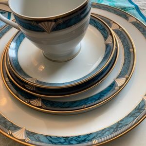 Edgemont gold 12 piece China set